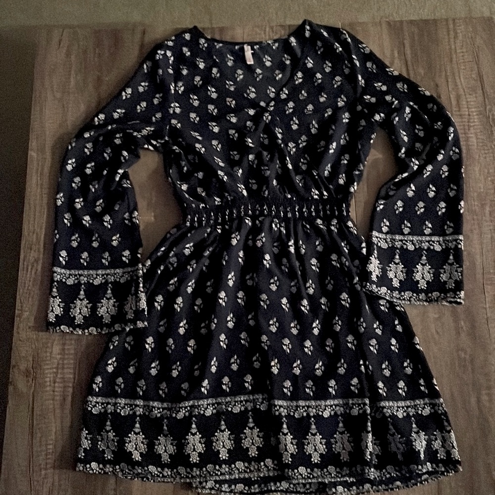 Boho Bell Sleeve Floral Dress | Color: Blue | Size:Juniors M